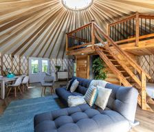 Canada Quebec Notre-Dame-du-Laus vacation rental compare prices direct by owner 18500862