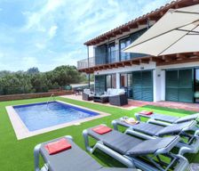 Spain Catalonia Lloret de Mar vacation rental compare prices direct by owner 24913417