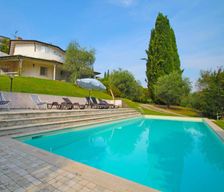 Italy Lombardy San Felice del Benaco vacation rental compare prices direct by owner 9349471