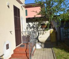 Italy Liguria Ameglia vacation rental compare prices direct by owner 10432832