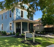 United States  Plainfield vacation rental compare prices direct by owner 11875482