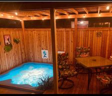 United States Texas Midland vacation rental compare prices direct by owner 10312440