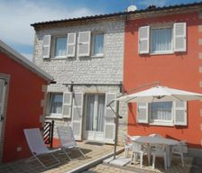 Italy Marche Sirolo vacation rental compare prices direct by owner 13292010