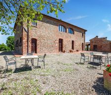 Italy  Peccioli vacation rental compare prices direct by owner 8557002