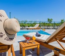 Croatia Sibenik-Knin County Drniš vacation rental compare prices direct by owner 26801490