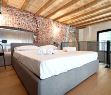 Italy Lombardia Milano vacation rental compare prices direct by owner 24129709