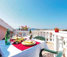 Croatia Sibenik-Knin Vodice vacation rental compare prices direct by owner 4892640