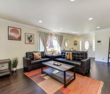 United States  Sacramento vacation rental compare prices direct by owner 12124188