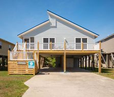 United States North Carolina Oak Island vacation rental compare prices direct by owner 35401859