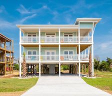 United States North Carolina Oak Island vacation rental compare prices direct by owner 35404613