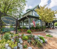 United States North Carolina Winston-Salem vacation rental compare prices direct by owner 12944773