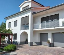 Slovenia  Zgornje Škofije vacation rental compare prices direct by owner 14248189