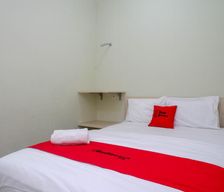 Indonesia Central Java Kalibanteng-kidul vacation rental compare prices direct by owner 26351796