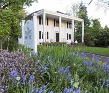 United States Oregon Medford vacation rental compare prices direct by owner 12747044