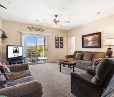 United States Missouri Branson vacation rental compare prices direct by owner 2484595