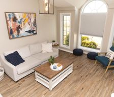 Canada Ontario Wellington vacation rental compare prices direct by owner 2413700