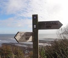 United Kingdom North Yorkshire Robin Hood's Bay vacation rental compare prices direct by owner 14792899