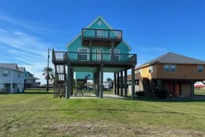 United States Texas Surfside Beach vacation rental compare prices direct by owner 33314879