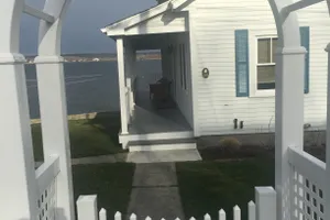 United States Rhode Island Portsmouth vacation rental compare prices direct by owner 2451689