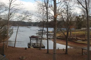 United States South Carolina Greenwood vacation rental compare prices direct by owner 10315833