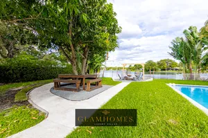 United States Florida Miami vacation rental compare prices direct by owner 9336581