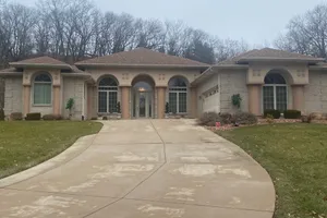 United States Indiana Gary vacation rental compare prices direct by owner 10588220