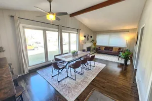 United States Indiana Gary vacation rental compare prices direct by owner 33523154