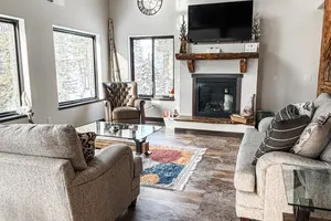 United States South Dakota Lead vacation rental compare prices direct by owner 32344970