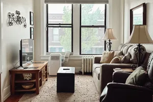 United States Illinois Champaign vacation rental compare prices direct by owner 33876051