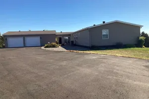 United States South Dakota Yankton vacation rental compare prices direct by owner 23606374