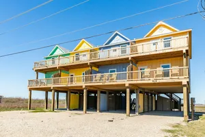 United States Texas Surfside Beach vacation rental compare prices direct by owner 33470689
