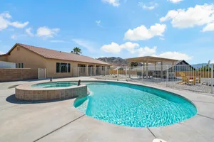 United States California Yucca Valley vacation rental compare prices direct by owner 11487323