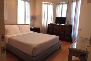 United States New York Albany vacation rental compare prices direct by owner 29788245