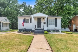 United States Illinois Rockford vacation rental compare prices direct by owner 32750441