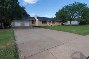 United States Kansas Hays vacation rental compare prices direct by owner 29463677