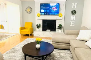 United States Ohio West Chester Township vacation rental compare prices direct by owner 28871687