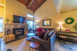 United States California Mammoth Lakes vacation rental compare prices direct by owner 2774727
