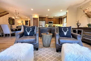 United States California Mammoth Lakes vacation rental compare prices direct by owner 28682379