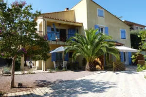 France Provence-Alpes-Côte d'Azur Saint-Aygulf vacation rental compare prices direct by owner 18622257