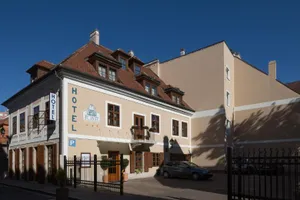 Hungary Gyor-Moson-Sopron Győr vacation rental compare prices direct by owner 14750159