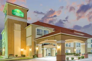 United States Oklahoma Yukon vacation rental compare prices direct by owner 12730510