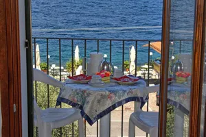 Italy Veneto Brenzone sul Garda vacation rental compare prices direct by owner 17771084