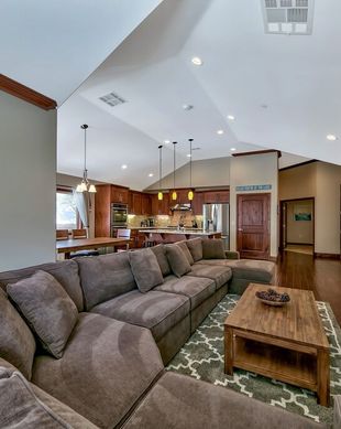 United States California South Lake Tahoe vacation rental compare prices direct by owner 20324437