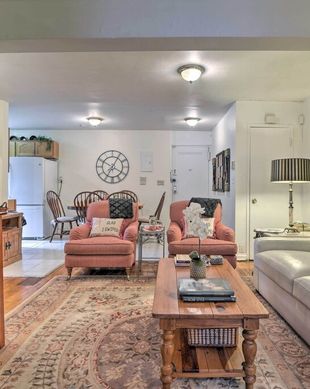 United States New York Yonkers vacation rental compare prices direct by owner 1958117