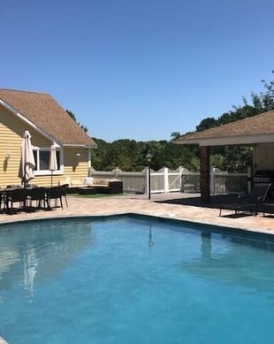 United States New York Southampton vacation rental compare prices direct by owner 13029788
