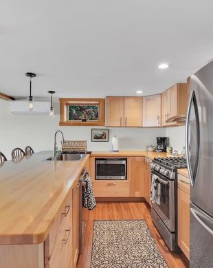 United States Vermont Colchester vacation rental compare prices direct by owner 11453548
