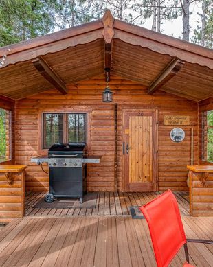United States Wisconsin Hayward vacation rental compare prices direct by owner 250807