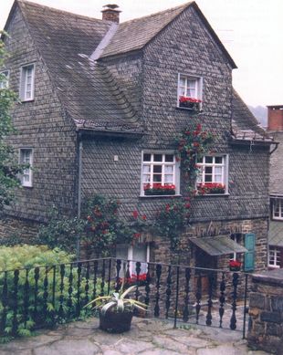 Germany Nordrhein-Westfalen Monschau vacation rental compare prices direct by owner 4560937