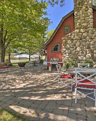 United States Michigan Harbor Springs vacation rental compare prices direct by owner 24889215