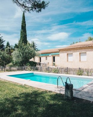 France Provence-Alpes-Côte d'Azur L'Isle-sur-la-Sorgue vacation rental compare prices direct by owner 3999200